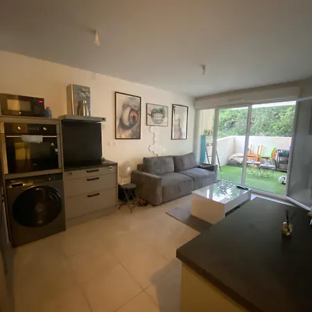 Apartment Pleasant 1-bedroom In *